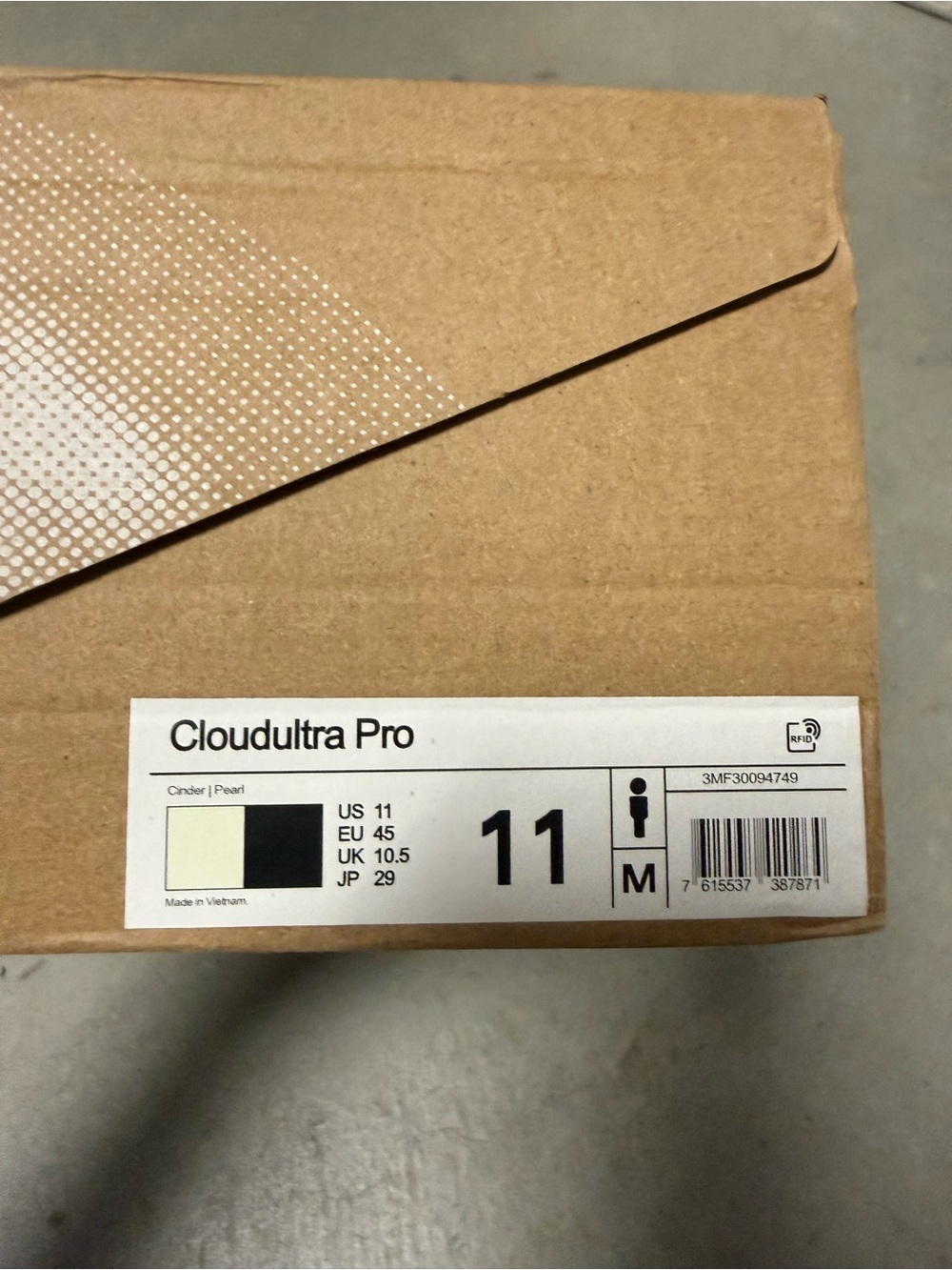 On Running Men's Cloudultra Pro - Picture 3 of 4